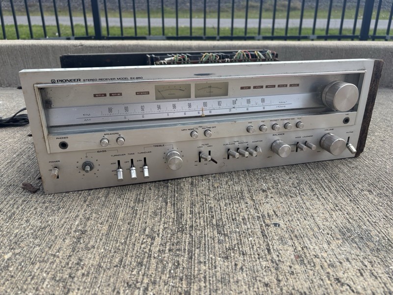 ⭐️Vintage Pioneer SX-850 Stereo AM/FM Receiver⭐️FOR PARTS⭐️ROUGH CONDITION⭐️