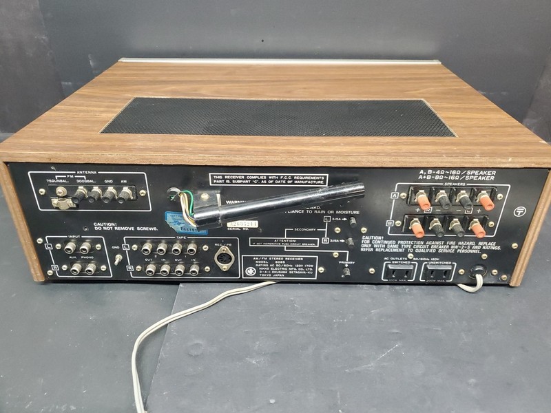 NIKKO 6065 AM/FM Stereo Receiver Wood Cabinet Made In Japan Tested Working gallery