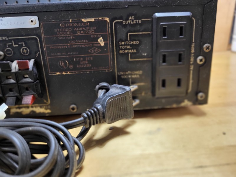 Vintage PIONEER Stereo Amplifier SA-730 - Receiver - Lights Up - Untested gallery