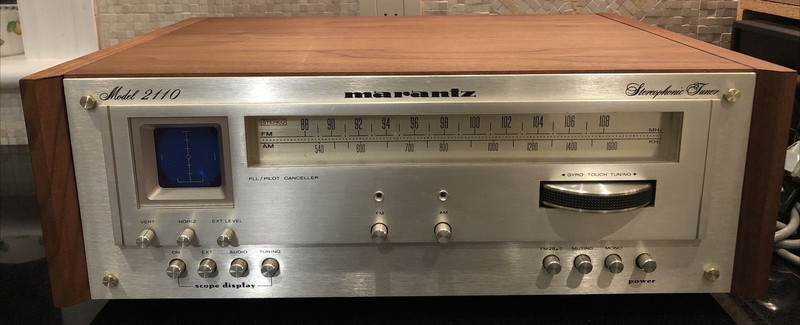 Marantz Model 2110 Stereophonic Tuner Oscilloscope Perfect Working Condition