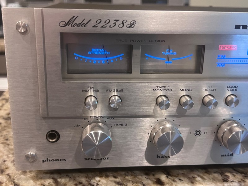 Marantz 2238B Stereo Receiver Vintage Serviced-LED'S-Sweet gallery