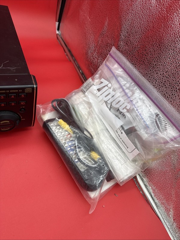 RSQ RSQ-MV333 Video CD Player RCA Karaoke Receiver - Tested And Working With Two gallery