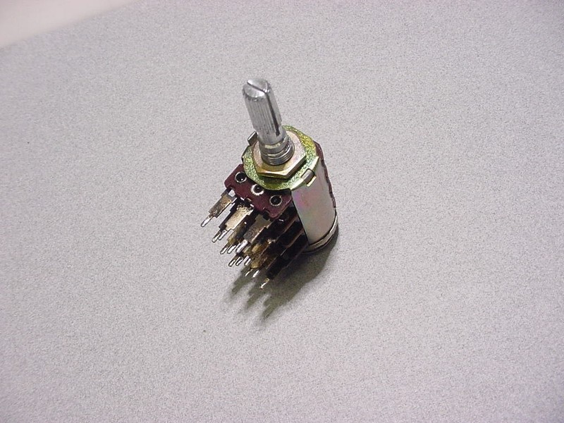 SANSUI QRX-9001 AM/FM QUAD RECEIVER FRONT BACK BALANCE CONTROL POT (OEM) gallery