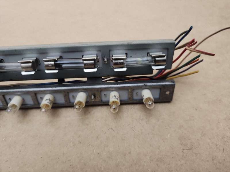 Marantz 2265 parting out Tuning Dial Function Lamp Light Socket Board gallery