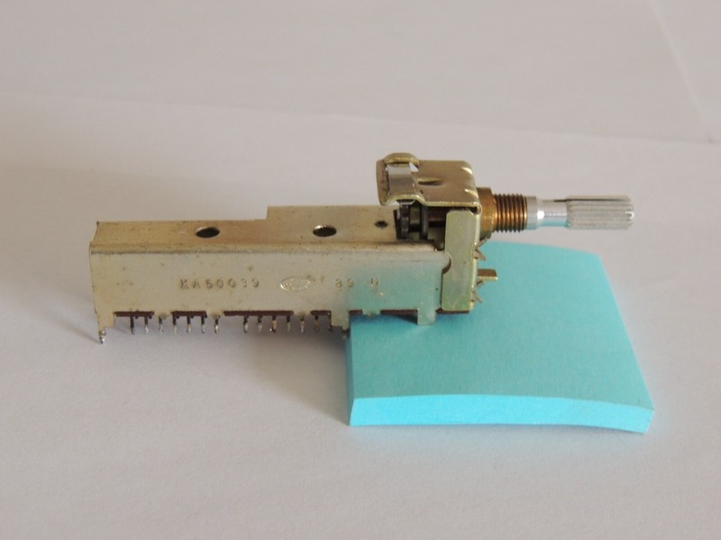 Yamaha CR-820 5 Step Rotary Switch KA50039 gallery