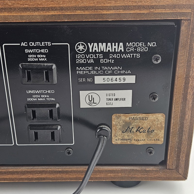 Yamaha CR-820 Natural Sound Stereo Receiver - Vintage Wood Case - Tested Working gallery