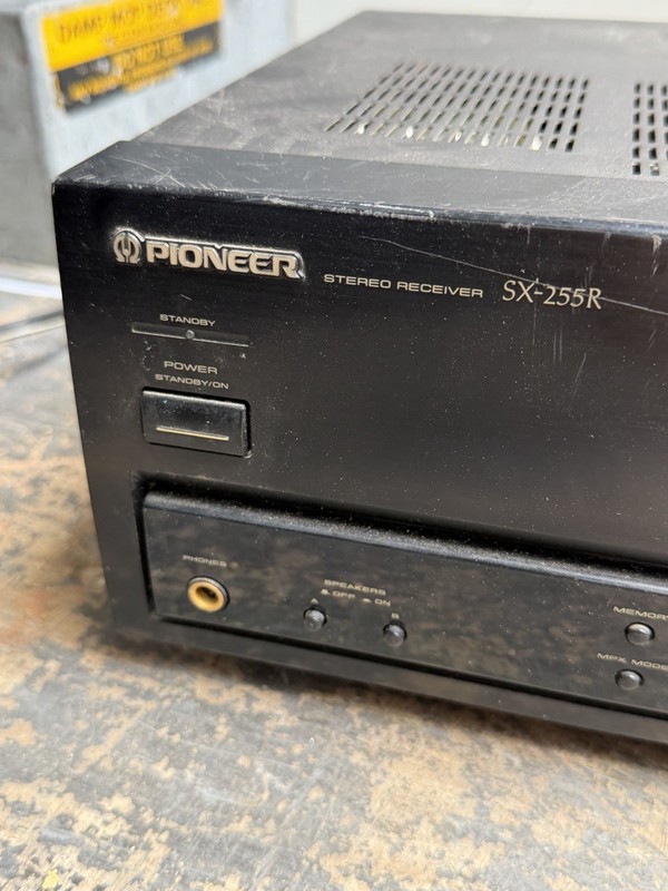 Vintage Pioneer SX-255R Stereo Receiver gallery