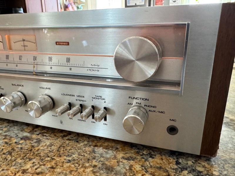 Vintage Pioneer SX-650 AM/FM Receiver - Bench Tested - 1977 Silver Face