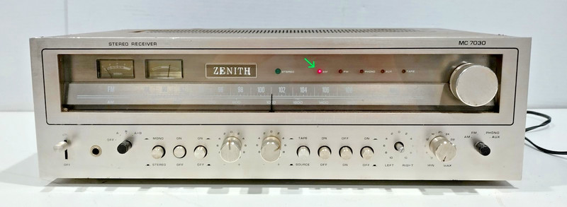 Vintage Zenith MC 7030 Stereo Receiver Tested AC 120V 60Hz Unswitched gallery