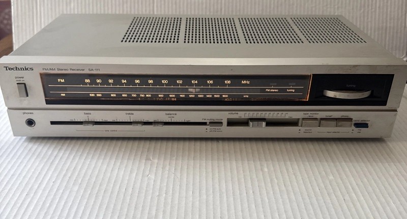 Vintage Technics SA-111 FM/AM Stereo Receiver | Tested & Working