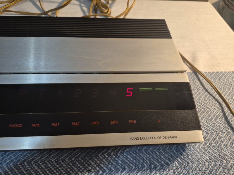Bang & Olufsen Beomaster 2400 Amplifier Receiver T2902 + Remote & Cord*read* gallery