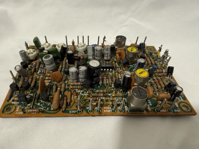 Vintage Marantz 2275 Stereo Receiver FM Tuner Circuit Board - F45 94V Rare gallery