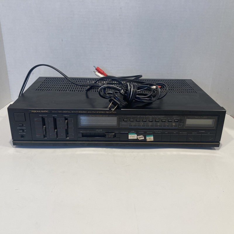 Realistic STA-785 Digital Synthesized AM/FM Stereo Receiver Works Tested