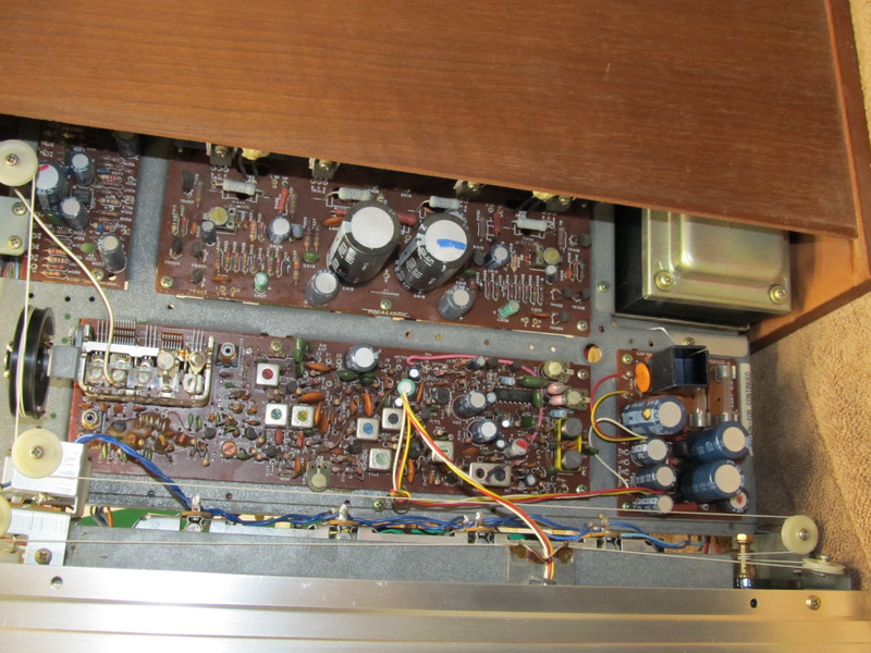 Vintage Realistic STA-52B AM/FM Stereo Receiver, NICE, WORKS gallery