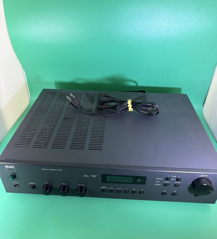 NAD 712 Vintage Stereo AM/FM HiFi Integrated Receiver – 75W /Channel – Must See!