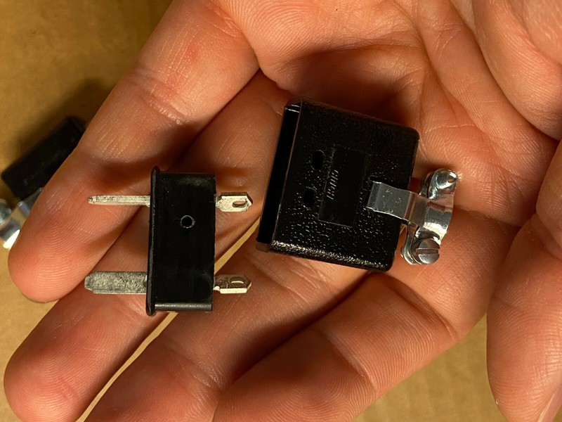 2 New Pioneer Speaker Plug Replacements for Vintage QX-9900 Receiver gallery