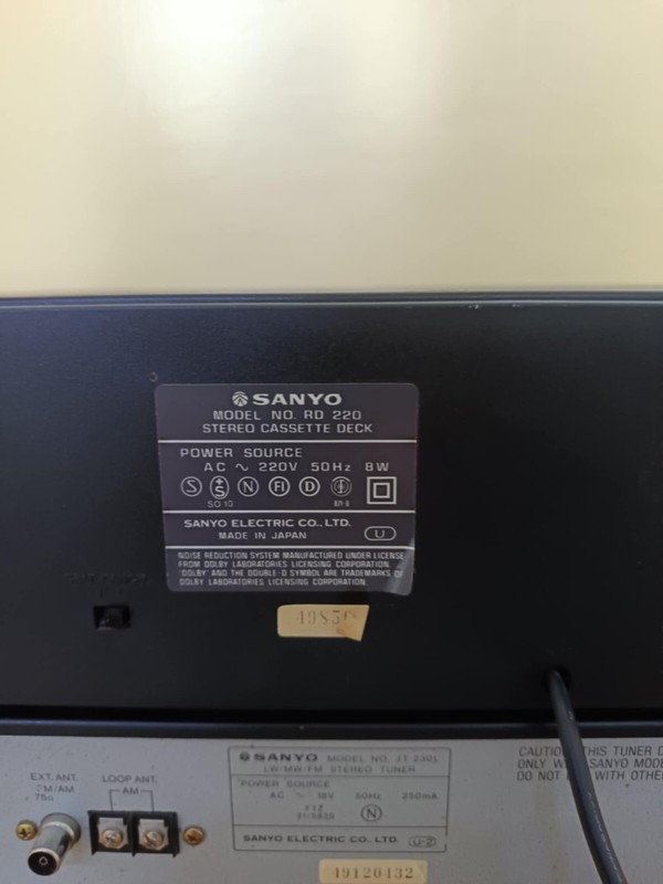 Sanyo JA 220, JT 230L, RD 220 vintage Japanese stereo system in rare black color gallery