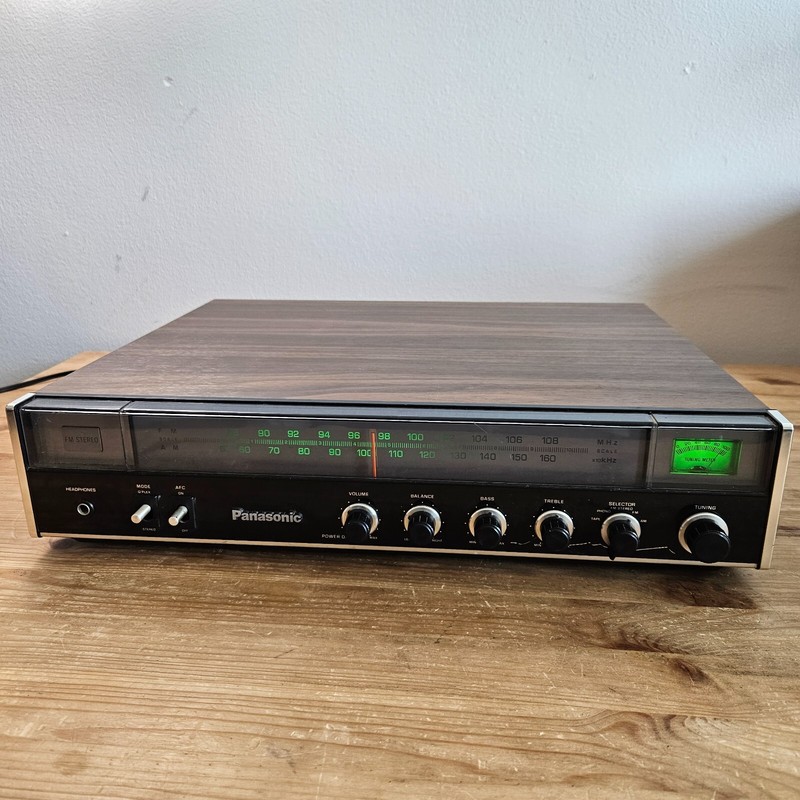 Vintage Panasonic RE-7554 AM/FM Stereo Tuner