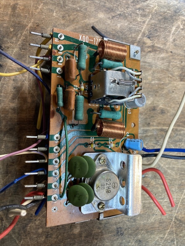 Kenwood KR series KR-6600 Protection Circuit Board With Relay. X00–1790-￼10.
