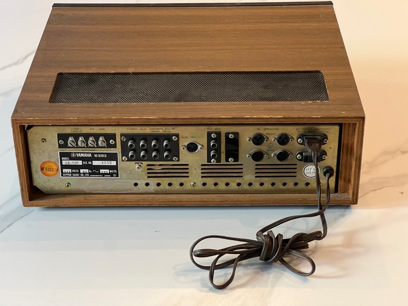 Yamaha CS-70R Vintage Stereo Receiver - Untested gallery