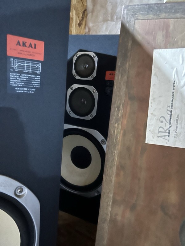 Akai Stereo Receiver AA-8030 With 2 Akai 3 Way Speaker System SR-LA201/Working gallery