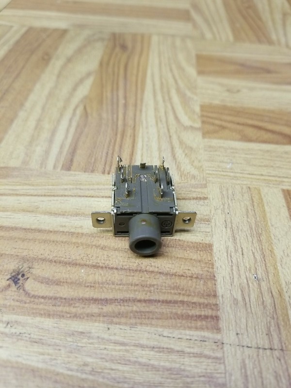 PIONEER SX-550 STEREO MICROPHONE PHONE JACK AKN-011