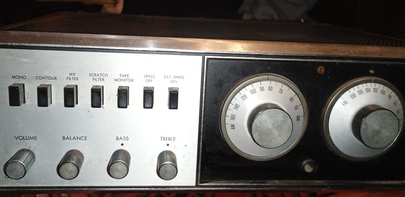 MX Stereo Receiver Vintage AM/FM Stereo Receiver KLH model 27 from the 60s gallery