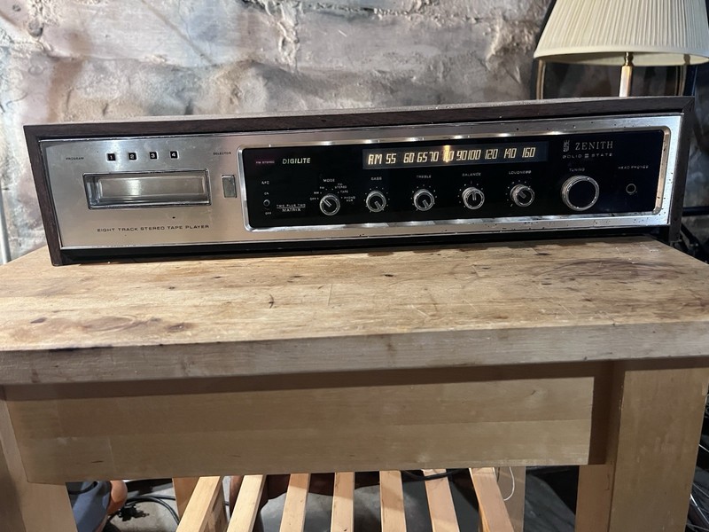 Zenith F680W Stereo 8 Eight Track Player Digilite Receiver.