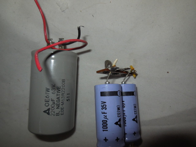 One Vintage Sherwood S-7100 Stereo Receiver Capacitors Parts Repair gallery