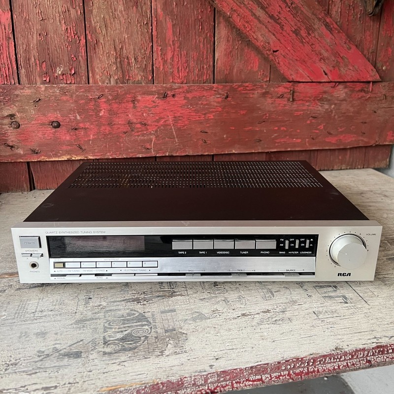 RCA Quartz Synthesized Stereo Receiver Model MSR130 Vintage Audio System