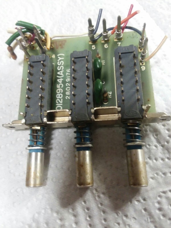 Harman Kardon TA-600 Stereo Receiver push botton assembly
