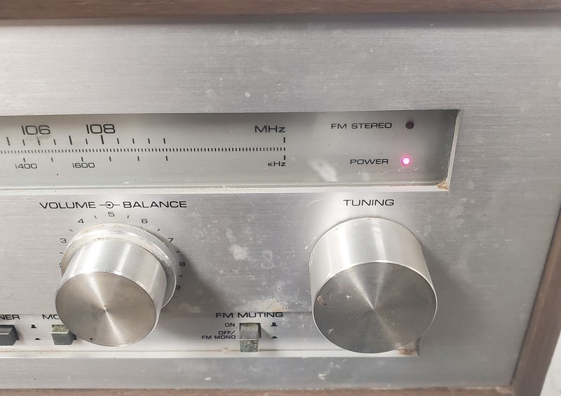 Vintage Yamaha CR-620 Natural Sound Wood Paneled Stereo Receiver Capacitor Issue gallery