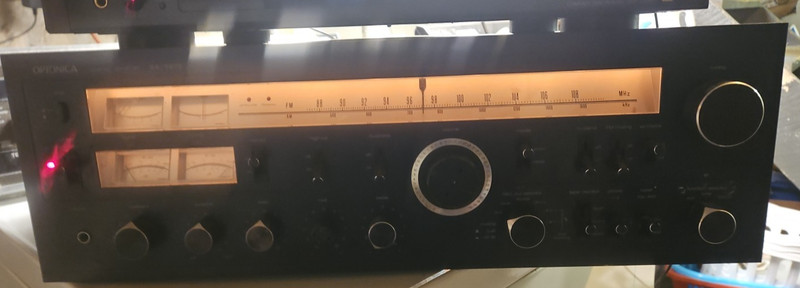 OPTONICA Stereo Receiver Model SA-5605- for parts or restoration gallery