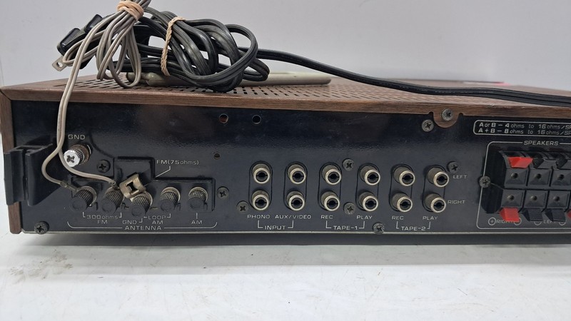 Hitachi HTA-3000 AM/FM Stereo Tuner Amplifier Not Tested( parts/repair) gallery