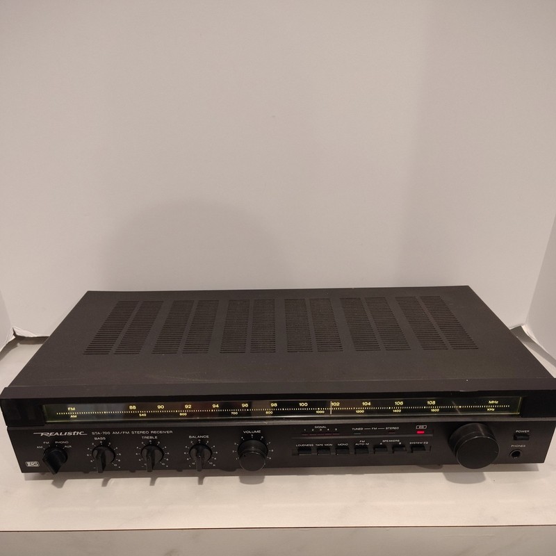 Vintage Realistic STA-700 AM FM Stereo Receiver Tested Working Radio Shack Korea