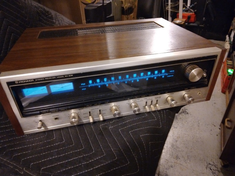 Vintage Pioneer SX-838 (AM/FM) Complete Stereo Receiver. Powers Up But No Sound