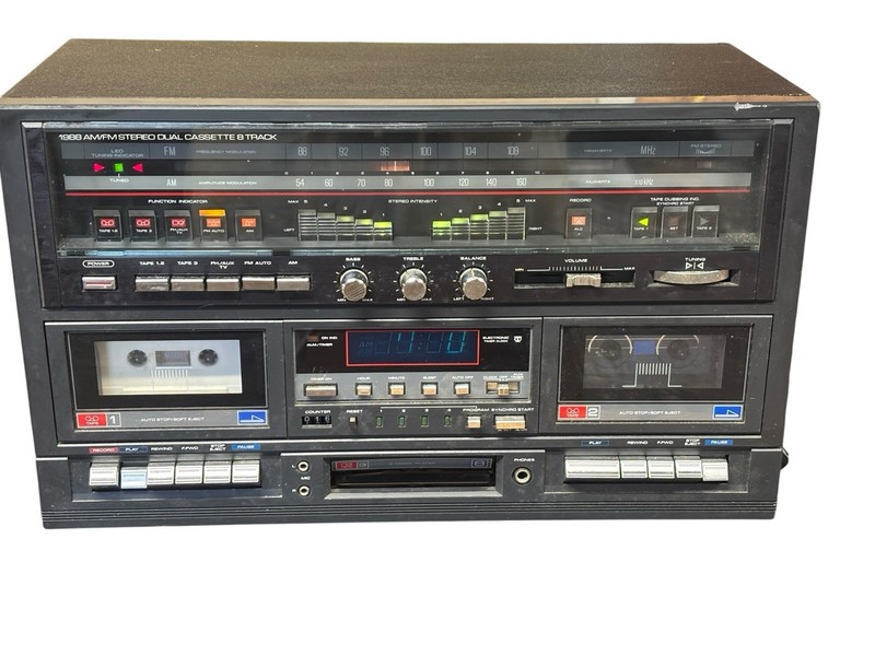 Vintage Soundesign 5994(B) AM/FM Stereo Dual Cassette 8 Track System