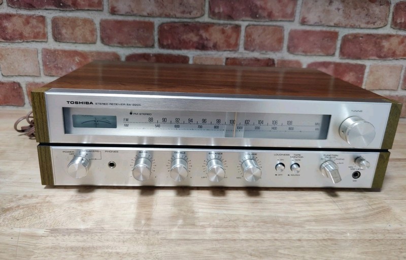 Vintage Toshiba Stereo Receiver SA-220C PLEASE READ