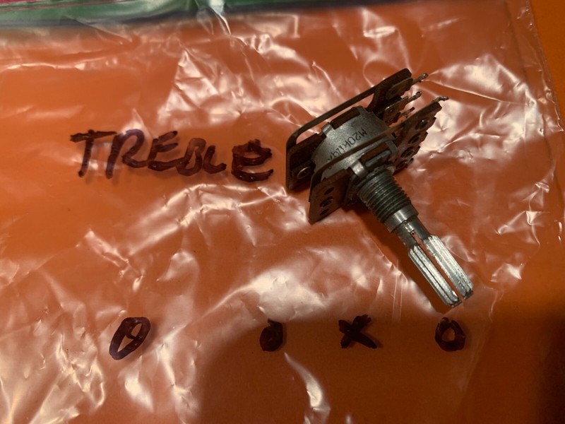 Yamaha CR-1040 Stereo Receiver Parting Out Treble Potentiometer gallery