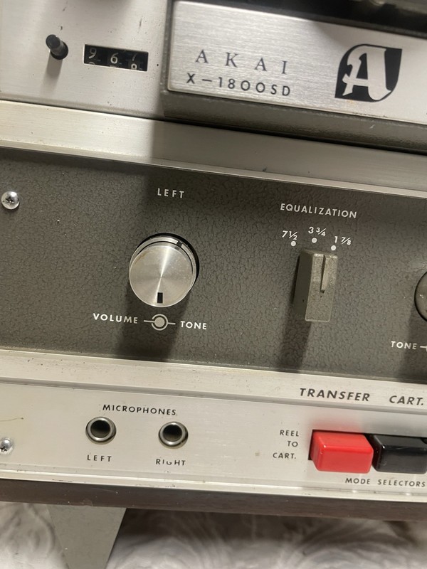 AKAI X 1800 SD Reel to Reel Stereo Vintage Not Working For Parts Made in Japan gallery