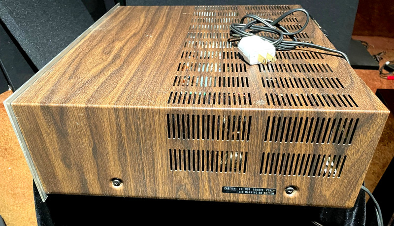 Marantz 2238 AM/FM Stereo Receiver 38 Watts Per Channel gallery