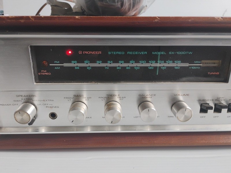 Pioneer Sx-1000TW stereo receiver UNTESTED gallery