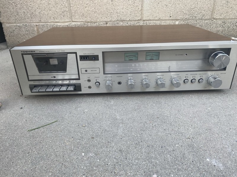 Toshiba SMC-5560 VTG Stereo Receiver Am/FM Tuner & Cassette Tape Deck