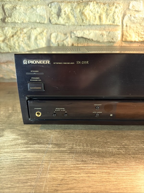 VTG Pioneer SX-255R - 100 W x 2 Channel Receiver w PHONO & Remote. See Video! gallery