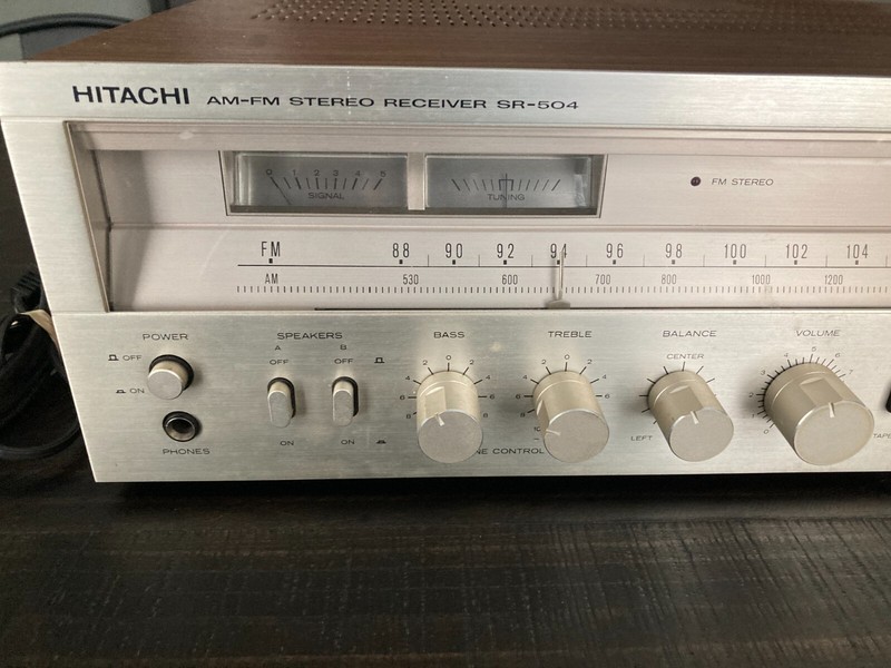 Vintage Hitachi SR-504 AM/FM Stereo Receiver (1978-80) Made in Japan
