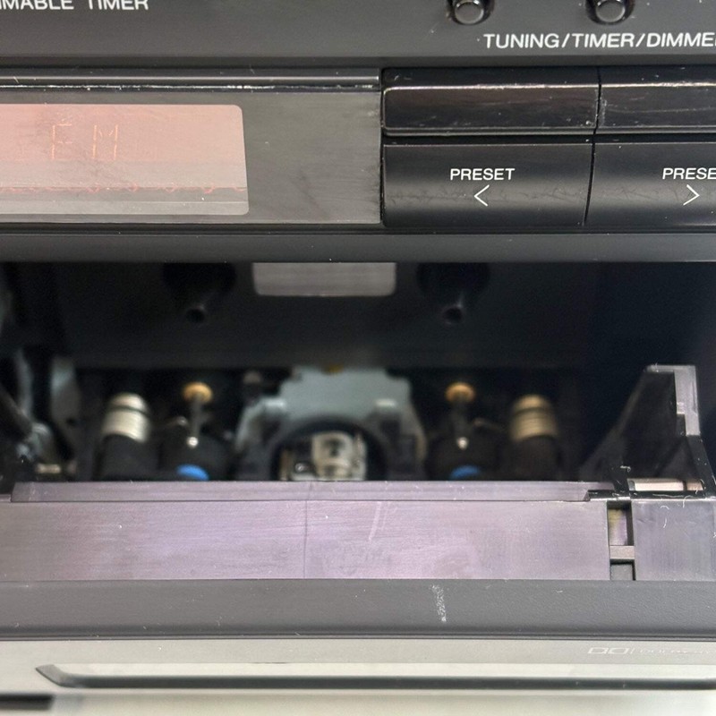 Broken JVC CA-MX44BK CD Dual Cassette Tuner Cd Player Does Not Read Disc gallery