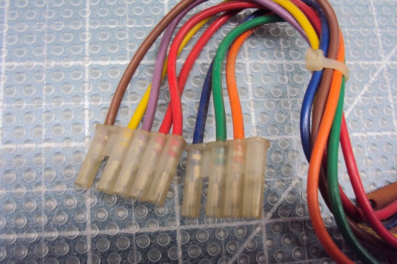 Kenwood KR 9400 TO-3 Sockets, Resistors, Mounting Screws 2 Plug Type Read Below gallery