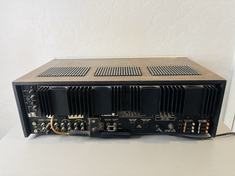 Vintage Fisher RS-1058, 90W AM/FM Stereo Receiver, 1978, Works Great! gallery