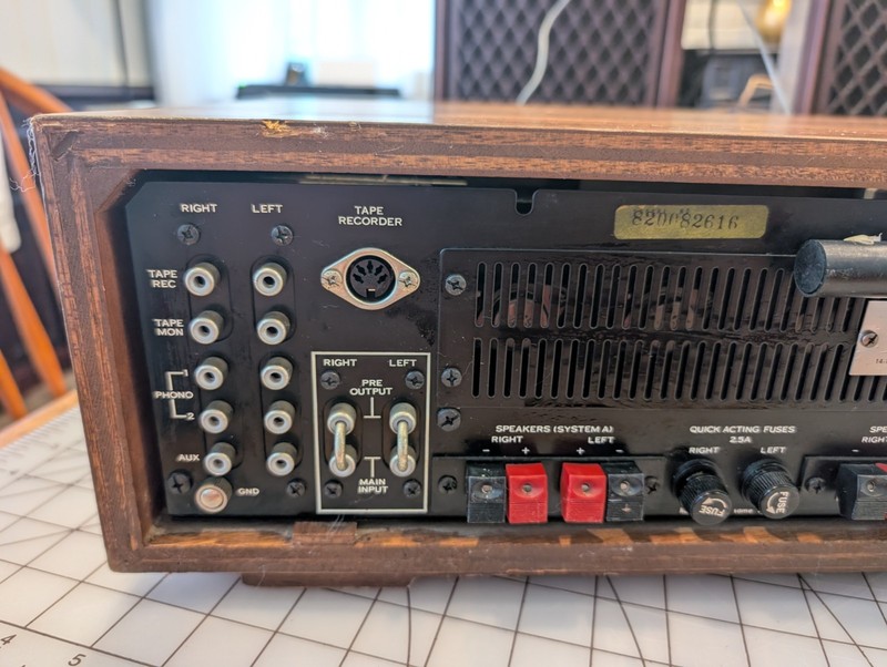 Vtg Sansui 2000A Solid State Stereo Tuner Amplifier Works But Some Issues READ gallery