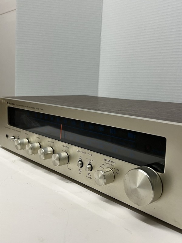 1977 Bell & Howell AM / FM Stereo Receiver Model 2700-DRR gallery
